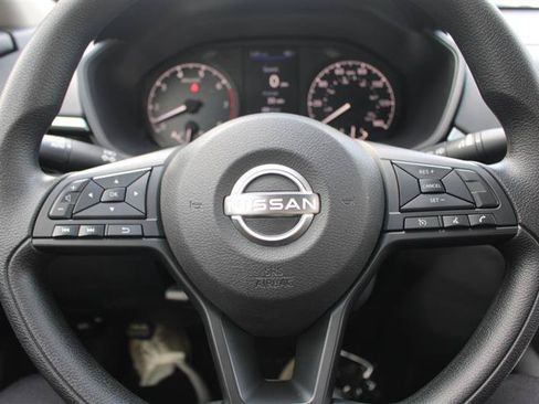 Used 2025 Nissan Altima 2.5 S FWD image 11