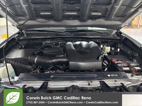 Used 2018 Toyota Tacoma TRD Sport image 35