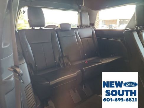 Used 2020 Ford Expedition XLT w/ Equipment Group 202A image 35