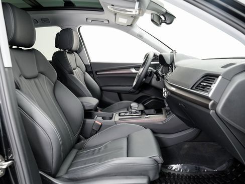 Certified 2025 Audi Q5 2.0T Premium Plus w/ Premium Plus Package image 21