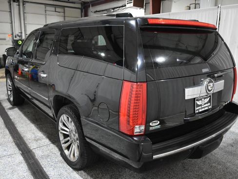 Used 2010 Cadillac Escalade ESV Premium AWD/4WD image 28