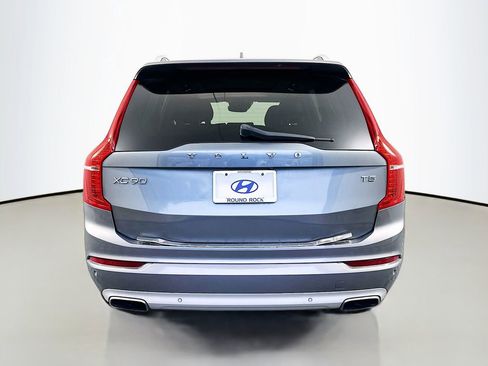 Used 2017 Volvo XC90 T5 Momentum w/ Vision Package FWD image 6