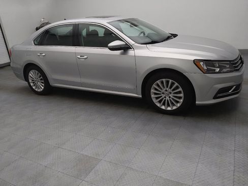 Used 2016 Volkswagen Passat 1.8T SE image 11