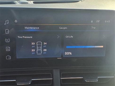 Used 2025 Chevrolet Trax LT w/ LT Convenience Package image 52