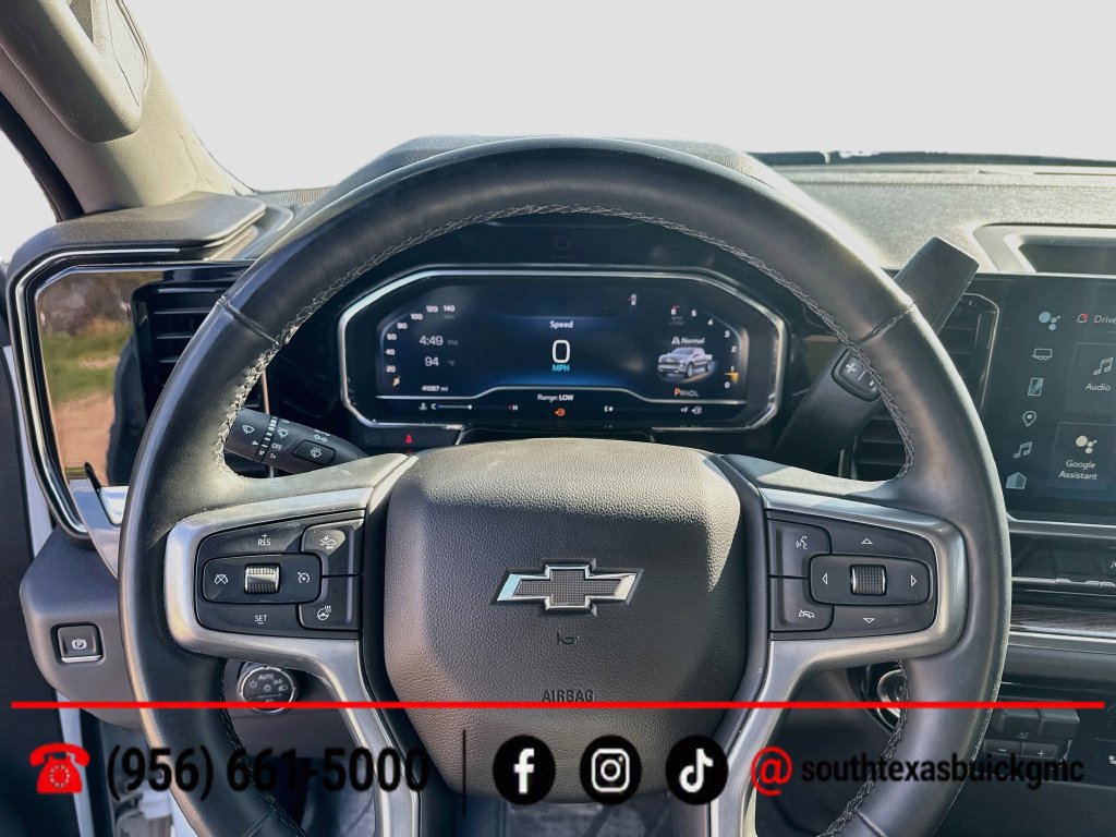 Used 2025 Chevrolet Silverado 1500 RST w/ Dark Appearance Package RWD image 13