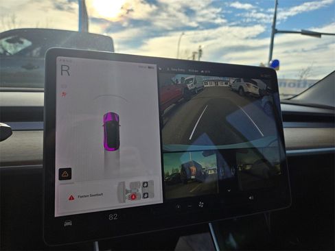 Used 2018 Tesla Model 3 image 13