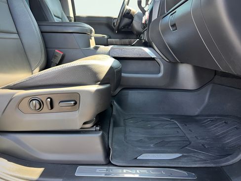 Used 2020 GMC Sierra 1500 Denali w/ Denali Ultimate Package AWD/4WD image 38