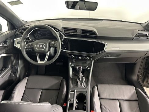 New 2025 Audi Q3 2.0T Premium image 16