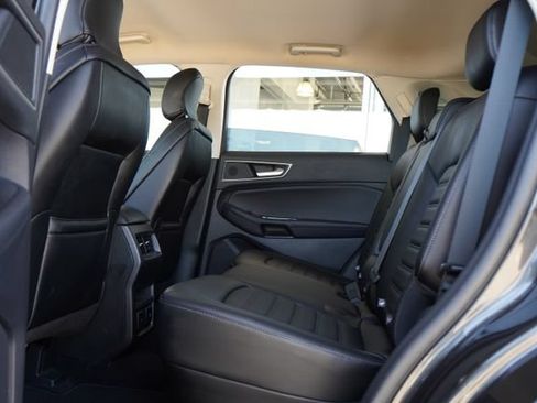 Used 2019 Ford Edge SEL w/ Equipment Group 201A FWD image 29