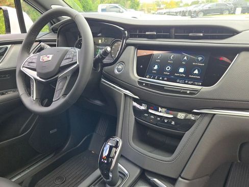 New 2025 Cadillac XT5 Premium Luxury w/ LPO, Red Accent Package image 7