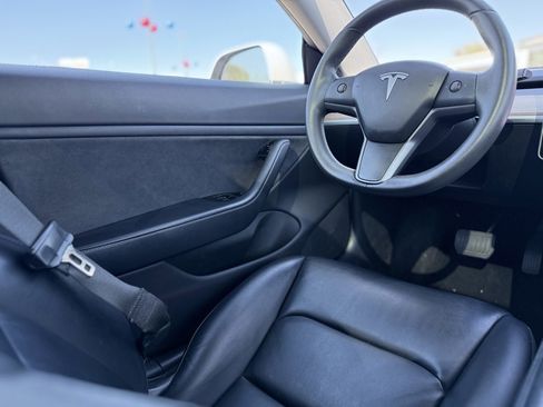 Used 2020 Tesla Model 3 Long Range image 14