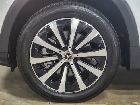 Used 2022 Mercedes-Benz GLB 250 image 19