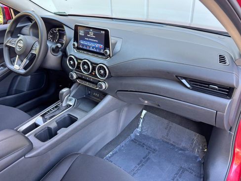 Used 2024 Nissan Sentra SV FWD image 13