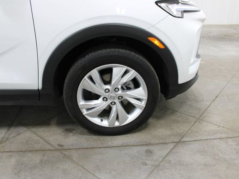 Used 2025 Buick Encore GX Preferred AWD/4WD image 36