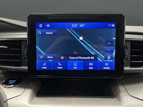 Used 2023 Ford Explorer XLT image 10