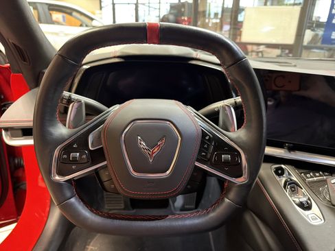 Used 2021 Chevrolet Corvette Stingray Premium Cpe w/ Z51 Performance Package image 26