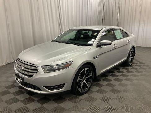 Used 2015 Ford Taurus SEL w/ Equipment Group 201A FWD image 5