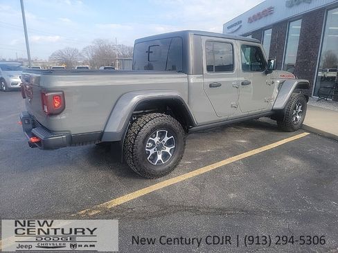 Used 2022 Jeep Gladiator Mojave w/ Cold Weather Group image 5