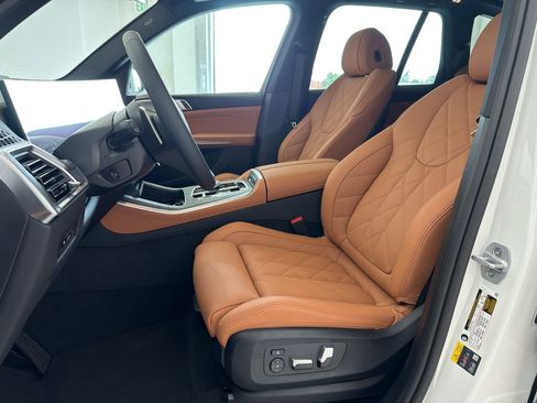 New 2026 BMW X5 xDrive50e AWD/4WD image 5