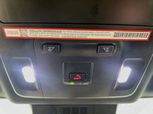 Used 2025 Toyota Camry SE FWD image 21