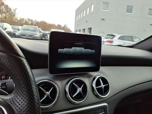 Certified 2020 Mercedes-Benz GLA 250 4MATIC image 20