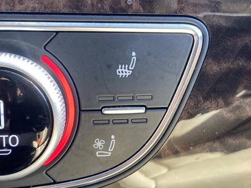 Used 2018 Audi Q7 3.0T Prestige image 24