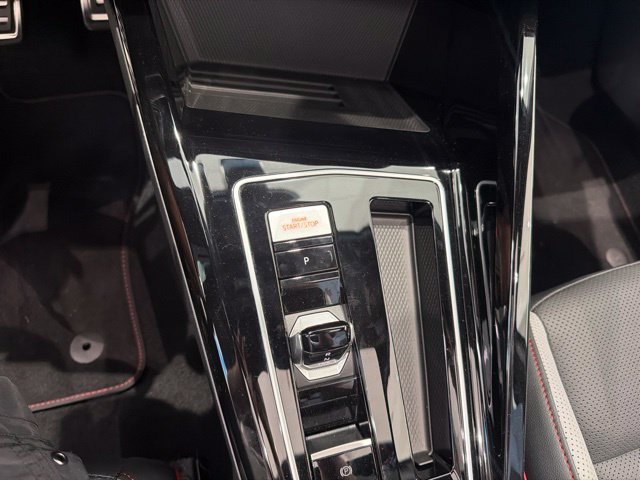 New 2026 Volkswagen GTI SE FWD image 17