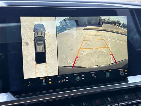 Used 2022 Chevrolet Silverado 1500 LT w/ Texas Edition Plus image 17