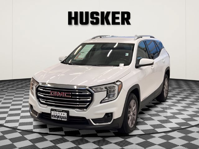 Certified 2024 GMC Terrain SLT AWD/4WD image 3