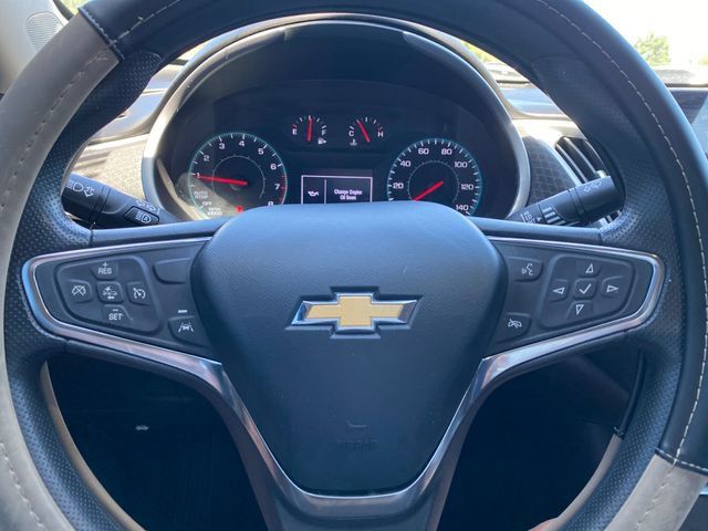 Used 2023 Chevrolet Malibu LT FWD image 14