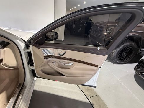Used 2016 Mercedes-Benz S 550 4MATIC Sedan image 45
