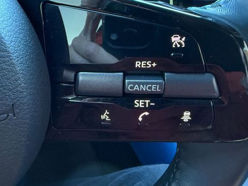 Certified 2024 Nissan Z Performance w/ Floor Mat Package image 23