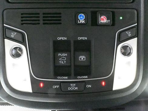 Used 2022 Honda Pilot Elite image 34