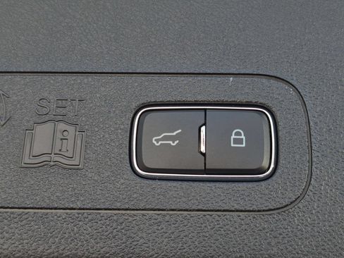 Used 2026 Lincoln Aviator 2WD image 28
