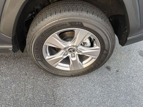 Certified 2025 Toyota RAV4 XLE AWD/4WD image 35