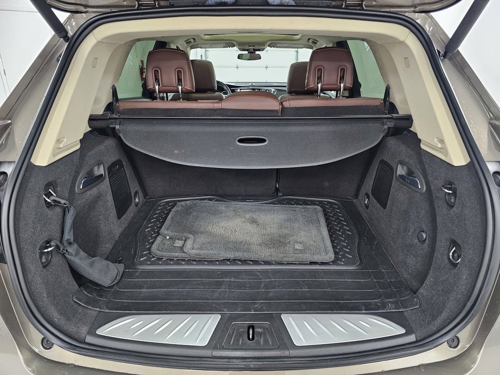 Certified 2017 Buick Envision Essence w/ LPO, Cargo Package FWD image 35