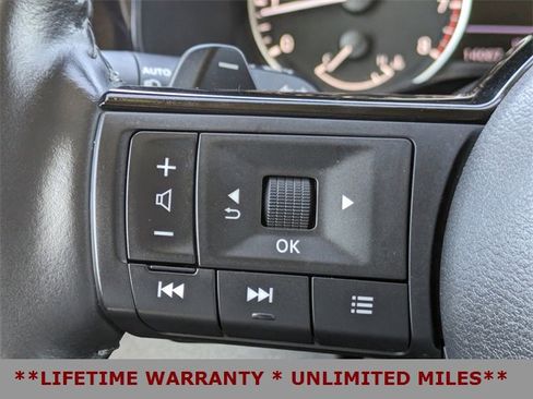 Used 2024 Nissan Pathfinder SL image 29