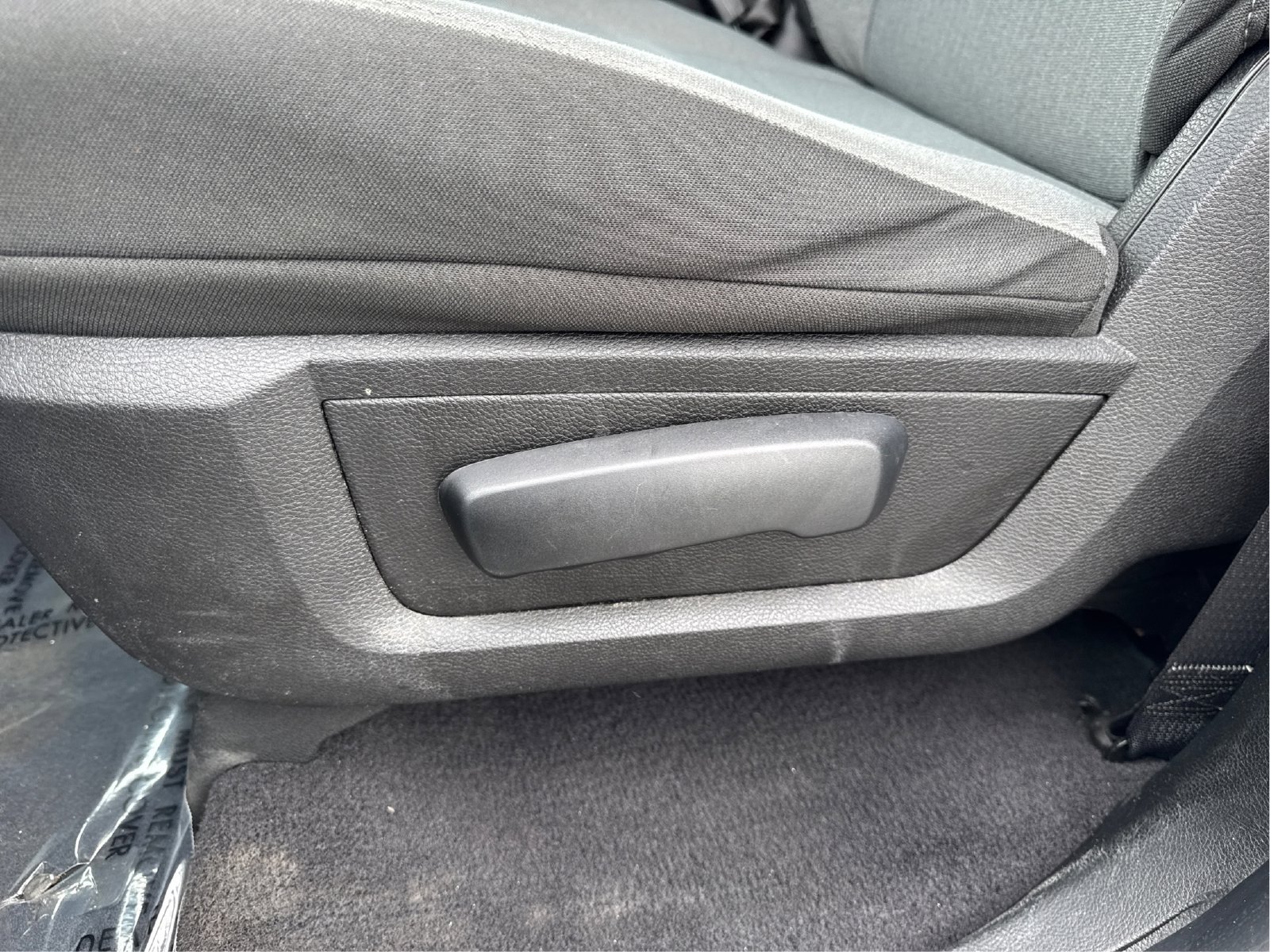 Used 2024 RAM 1500 Classic SLT AWD/4WD image 18