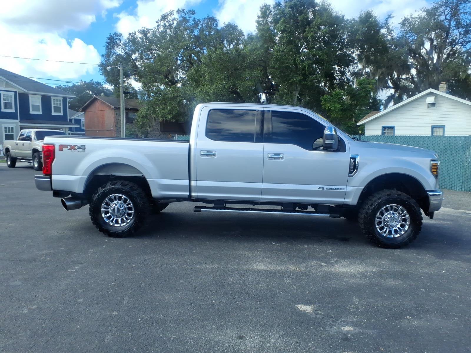 Used 2019 Ford F250 XLT w/ XLT Premium Package AWD/4WD image 6