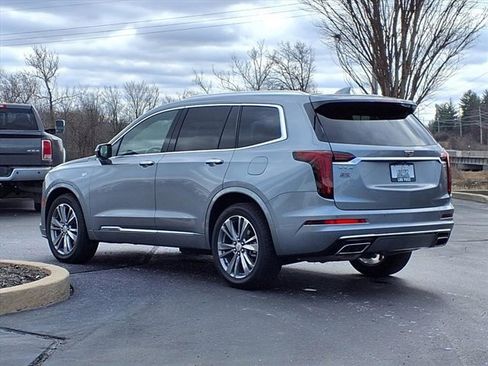 Used 2025 Cadillac XT6 Premium Luxury image 37