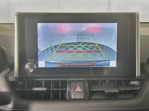 Used 2024 Toyota RAV4 LE FWD image 24