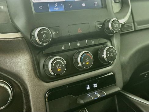 Used 2023 RAM 1500 Big Horn AWD/4WD image 25