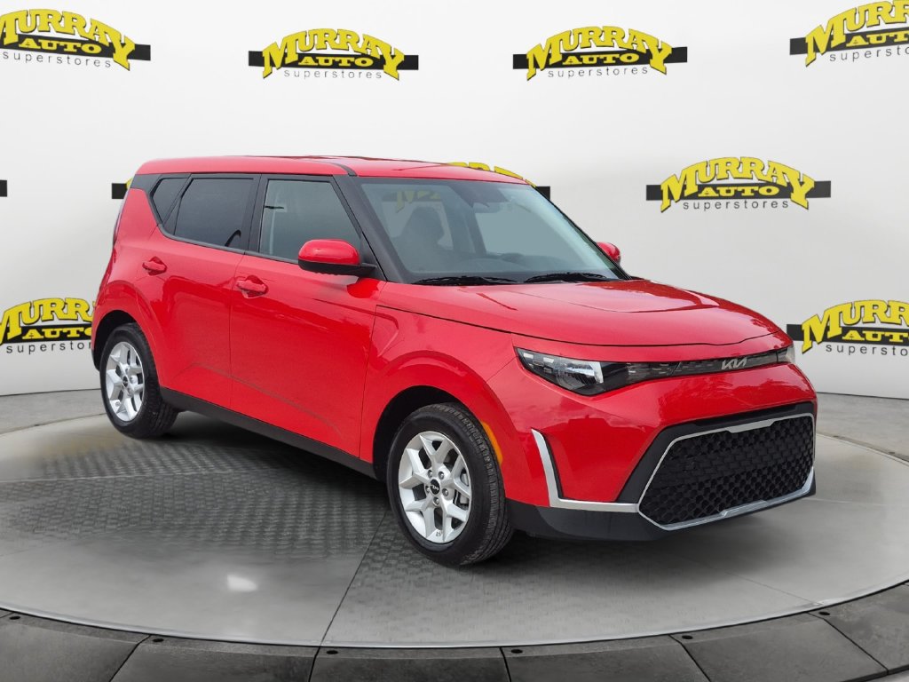 Used 2025 Kia Soul LX w/ LX Technology Package FWD image 7