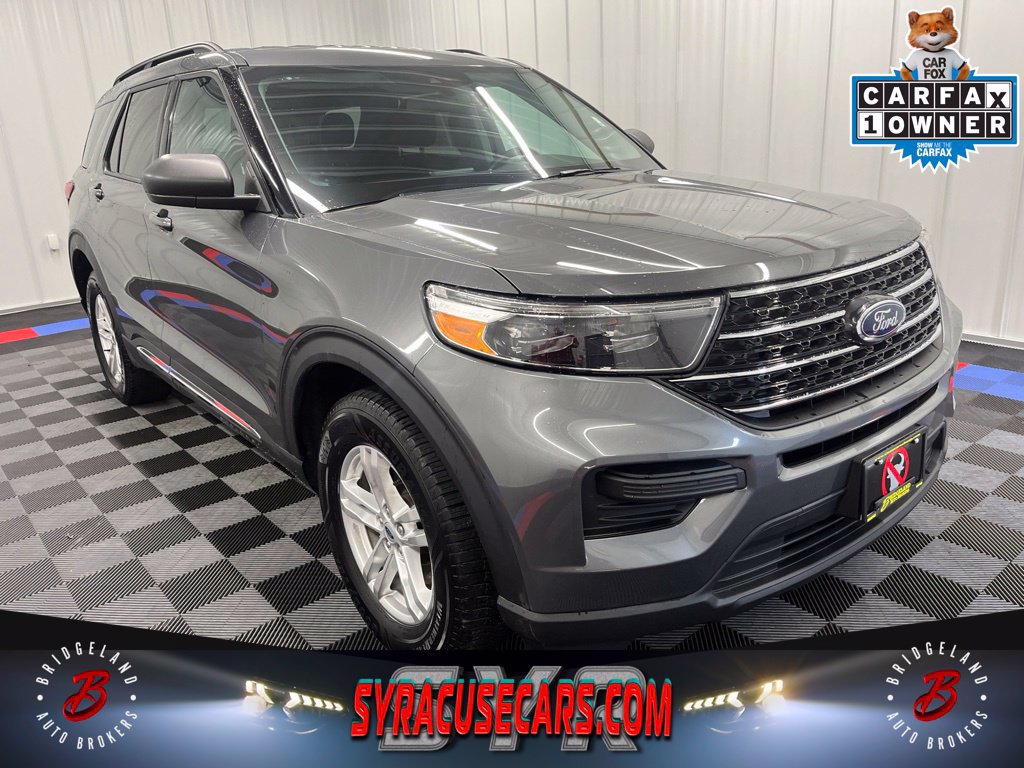 Used 2023 Ford Explorer XLT AWD/4WD image 1