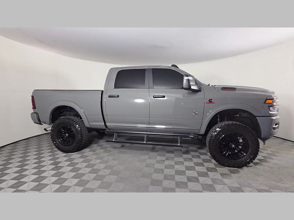 Used 2026 RAM 2500 Big Horn AWD/4WD image 3