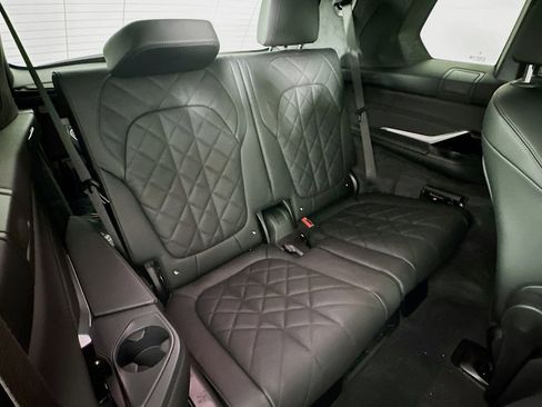 New 2026 BMW X7 xDrive40i w/ M Sport Package image 35