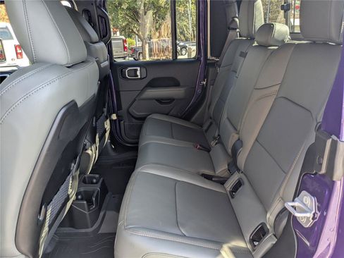 New 2026 Jeep Gladiator Mojave image 13