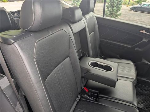 Used 2023 Volkswagen Tiguan SE FWD image 16