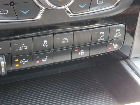 Used 2015 RAM 1500 Sport w/ Ignition Orange Sport Package AWD/4WD image 26