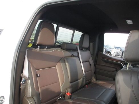 Used 2024 GMC Sierra 1500 Denali image 25